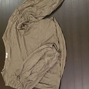 Melrose & Market Size Small Women's Green Top